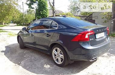 Седан Volvo S60 2013 в Сумах