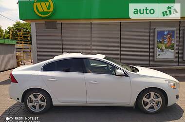 Седан Volvo S60 2012 в Мариуполе