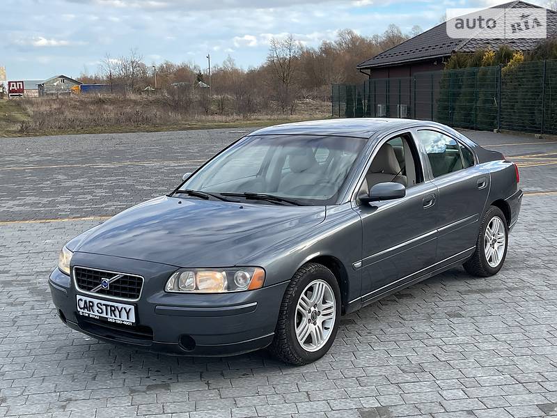 Седан Volvo S60 2005 в Стрые