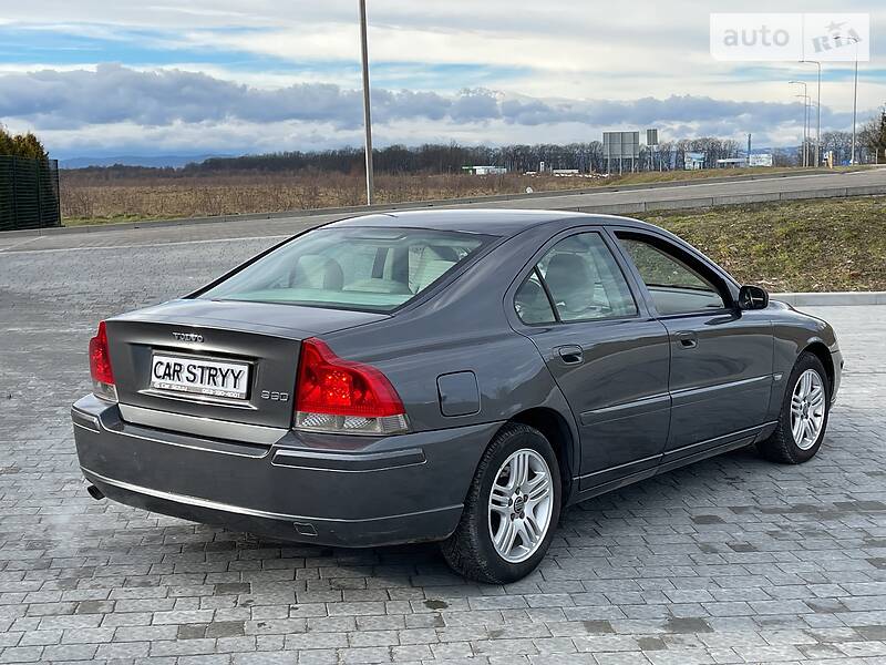 Седан Volvo S60 2005 в Стрые