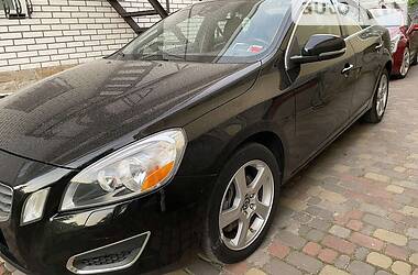 Седан Volvo S60 2012 в Києві