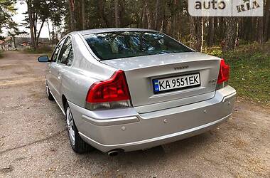 Седан Volvo S60 2005 в Чернигове