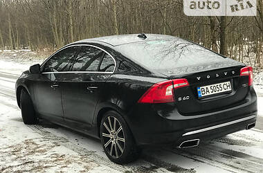 Седан Volvo S60 2017 в Кропивницком