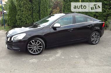 Седан Volvo S60 2010 в Ивано-Франковске