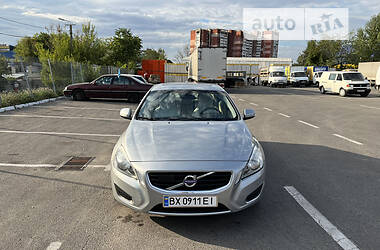Седан Volvo S60 2012 в Дніпрі