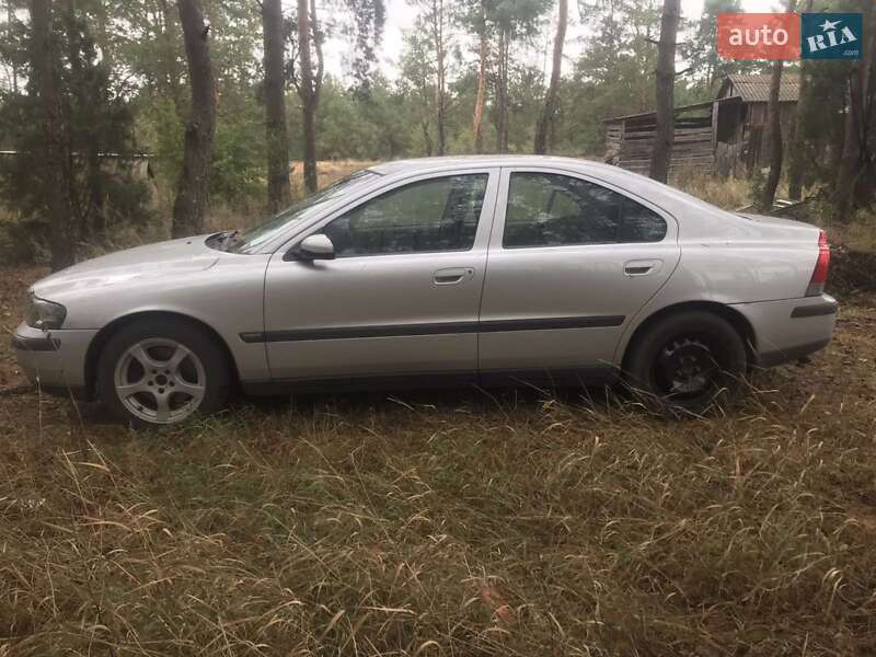 Седан Volvo S60 2003 в Ратным