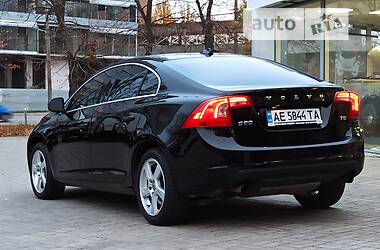 Седан Volvo S60 2012 в Днепре