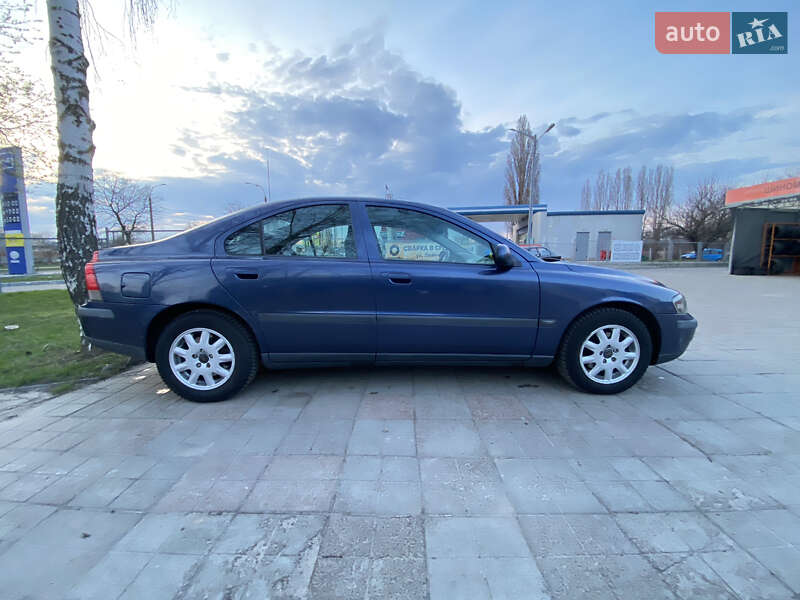 Седан Volvo S60 2003 в Чернигове