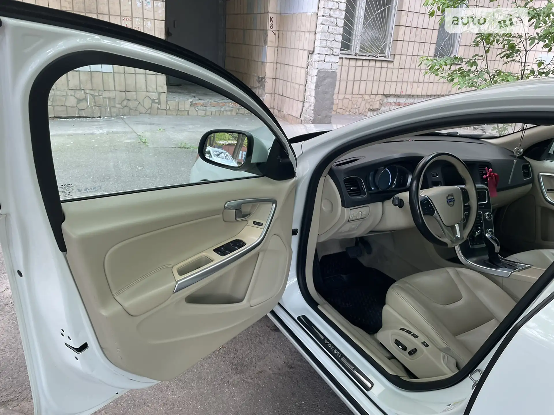 2014 Volvo S60 - мініатюра 8