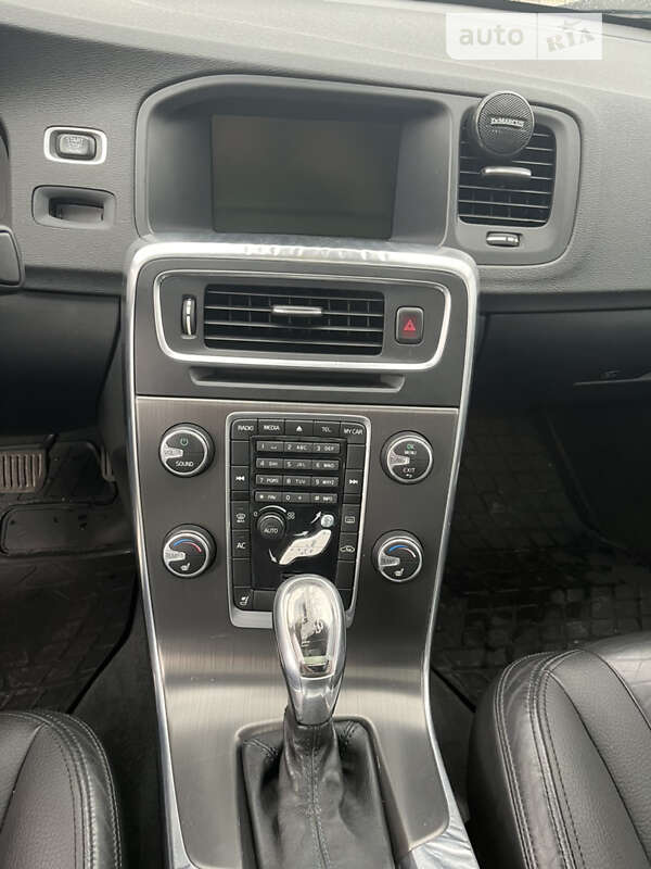 Седан Volvo S60 2013 в Львове фото 22 Седан Volvo S60 2013 в Львове