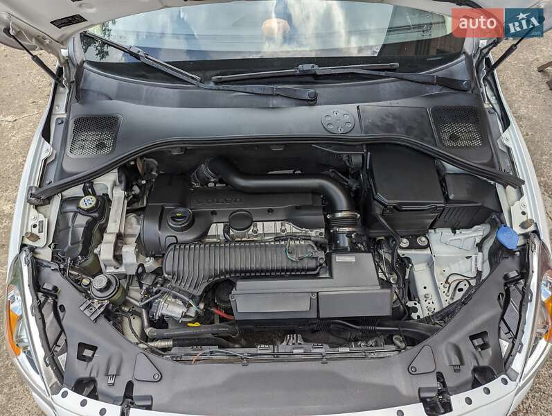 Седан Volvo S60 2012 в Ровно
