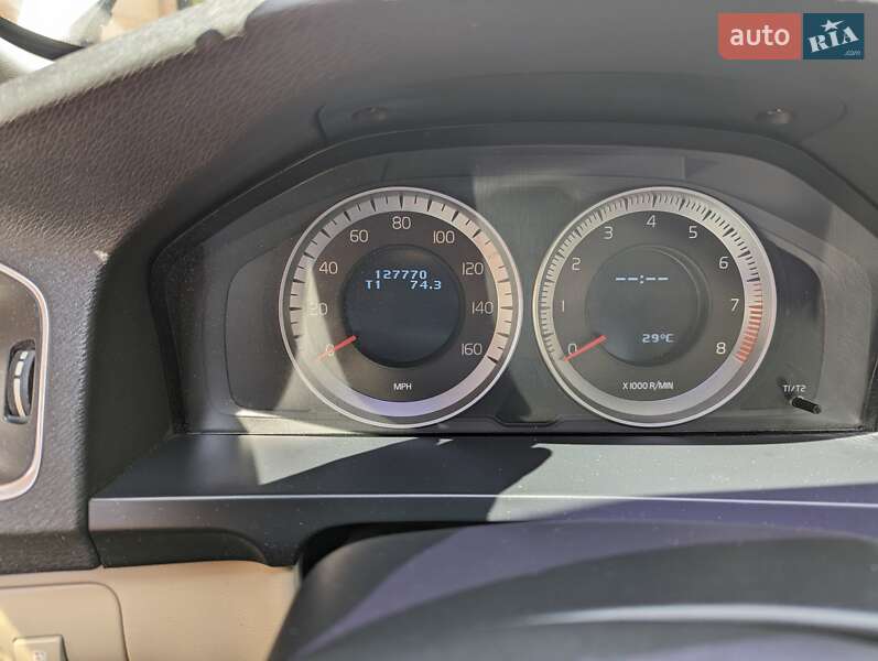Седан Volvo S60 2012 в Ровно