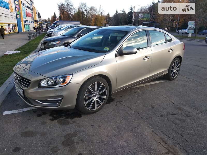 Седан Volvo S60 2016 в Лубнах