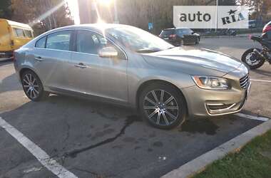 Седан Volvo S60 2016 в 