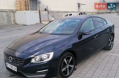 Седан Volvo S60 2014 в Львове