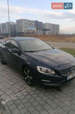 Седан Volvo S60 2014 в Львове