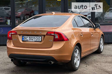 Седан Volvo S60 2013 в Львове