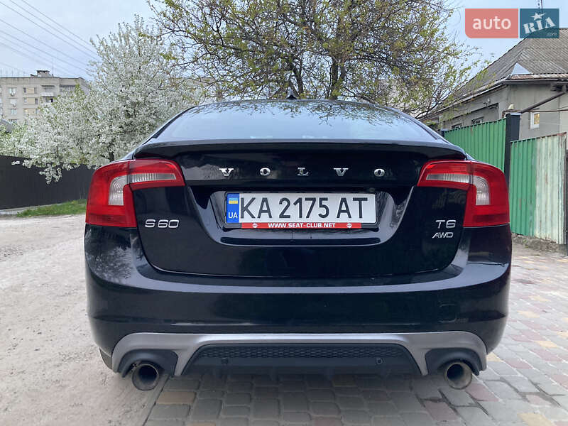 Седан Volvo S60 2011 в Киеве