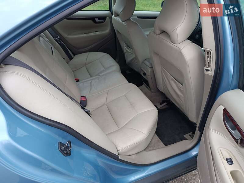 Седан Volvo S60 2003 в Буче