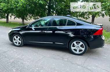 Седан Volvo S60 2012 в Рівному