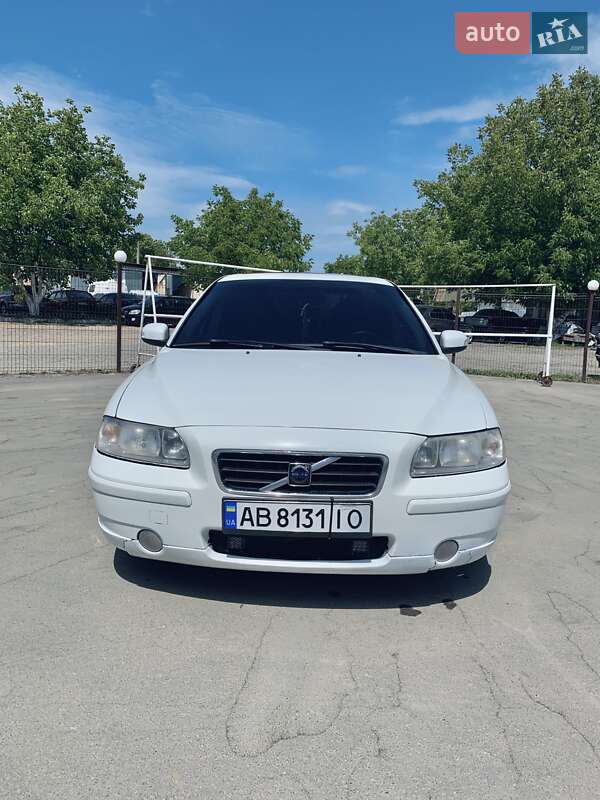 Седан Volvo S60 2006 в Баре