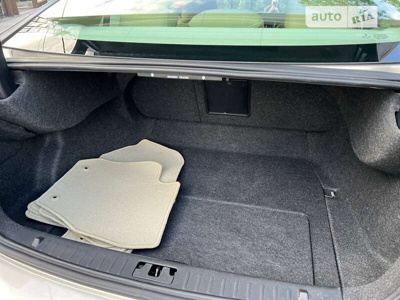 Седан Volvo S60 2015 в Кропивницком