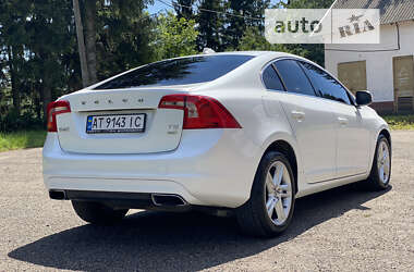 Седан Volvo S60 2014 в Бурштині