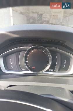 Седан Volvo S60 2016 в 