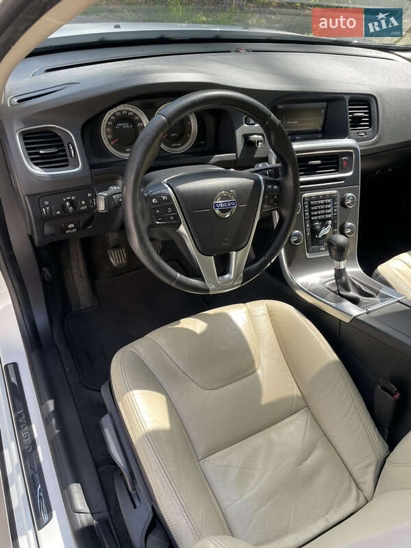 Седан Volvo S60 2011 в Харькове фото 15 Седан Volvo S60 2011 в Харькове