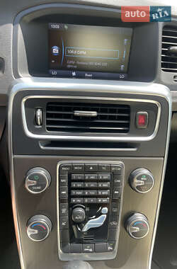 Седан Volvo S60 2011 в 