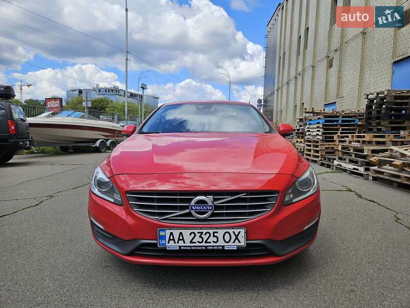 Седан Volvo S60 2015 в Києві
