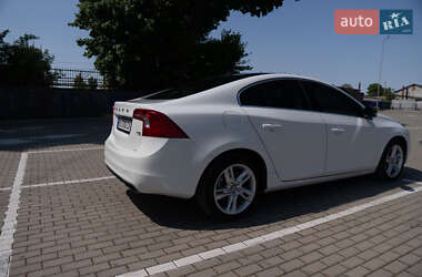 Седан Volvo S60 2013 в Тернополі