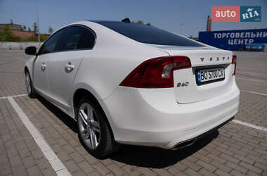 Седан Volvo S60 2013 в Тернополі