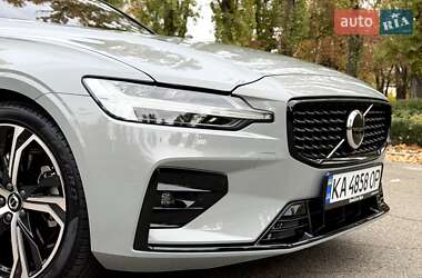 Седан Volvo S60 2024 в 