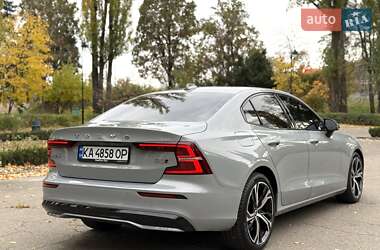 Седан Volvo S60 2024 в 