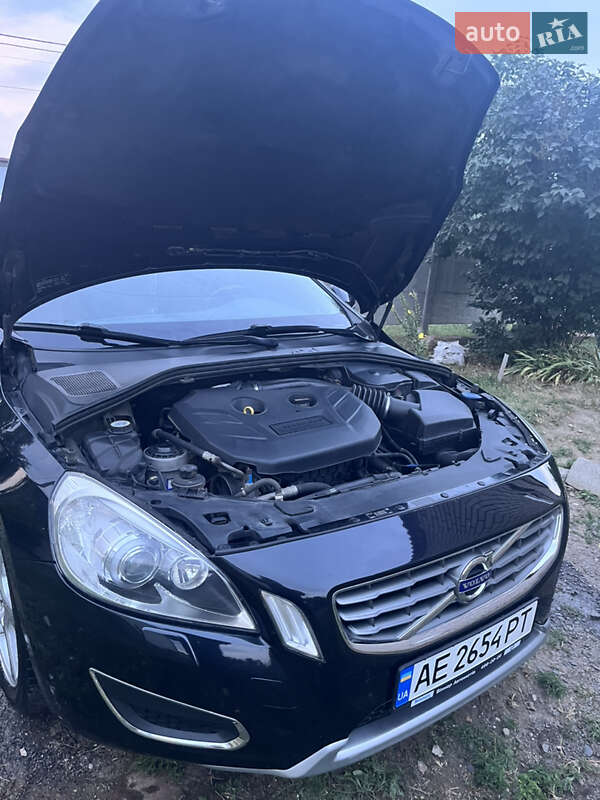 Седан Volvo S60 2011 в Кривом Роге