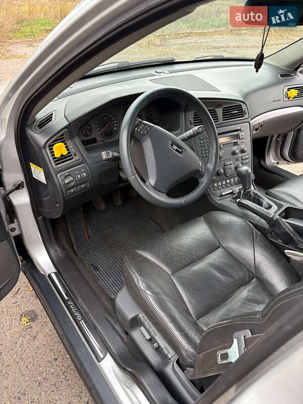 Седан Volvo S60 2002 в Золотоноше