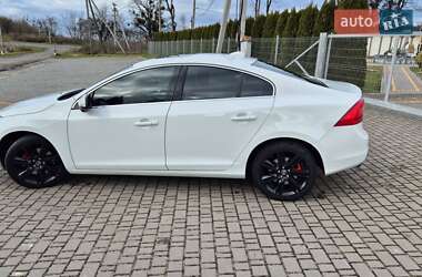 Седан Volvo S60 2013 в Львове