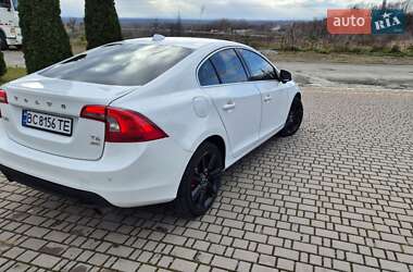 Седан Volvo S60 2013 в Львове