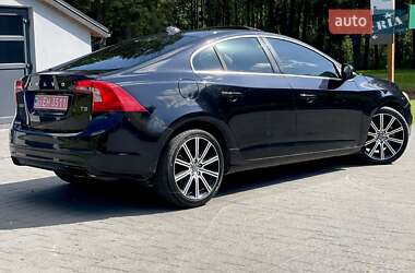 Седан Volvo S60 2014 в 