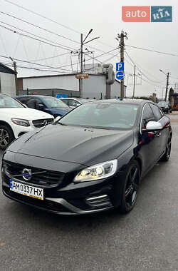 Седан Volvo S60 2015 в Житомирі