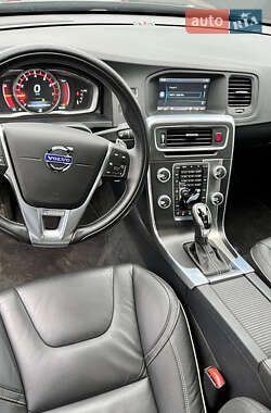 Седан Volvo S60 2015 в Житомирі