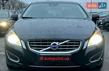 Седан Volvo S60 2012 в Белогородке