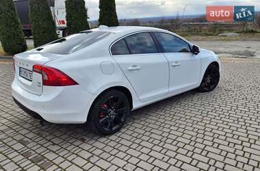 Седан Volvo S60 2013 в Львові