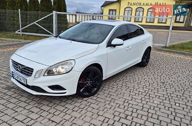 Седан Volvo S60 2013 в Львові