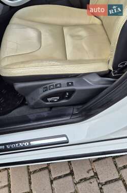 Седан Volvo S60 2013 в Львові