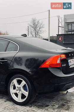 Седан Volvo S60 2013 в 