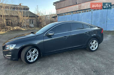 Седан Volvo S60 2013 в Ніжині