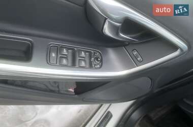 Седан Volvo S60 2014 в 