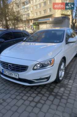 Седан Volvo S60 2014 в 